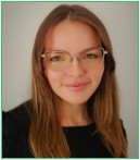 Review by Annabel Klopper